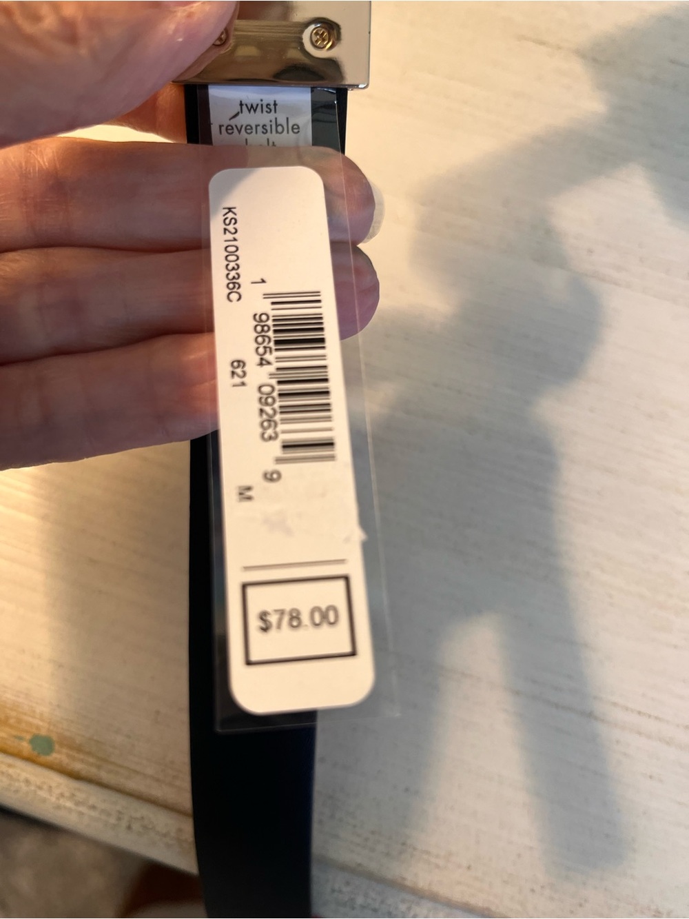 Kate Spade Twist Reversible Leather Belt Red & Black w/ Gold Tone Spade NWT  M - Picture 5 of 7